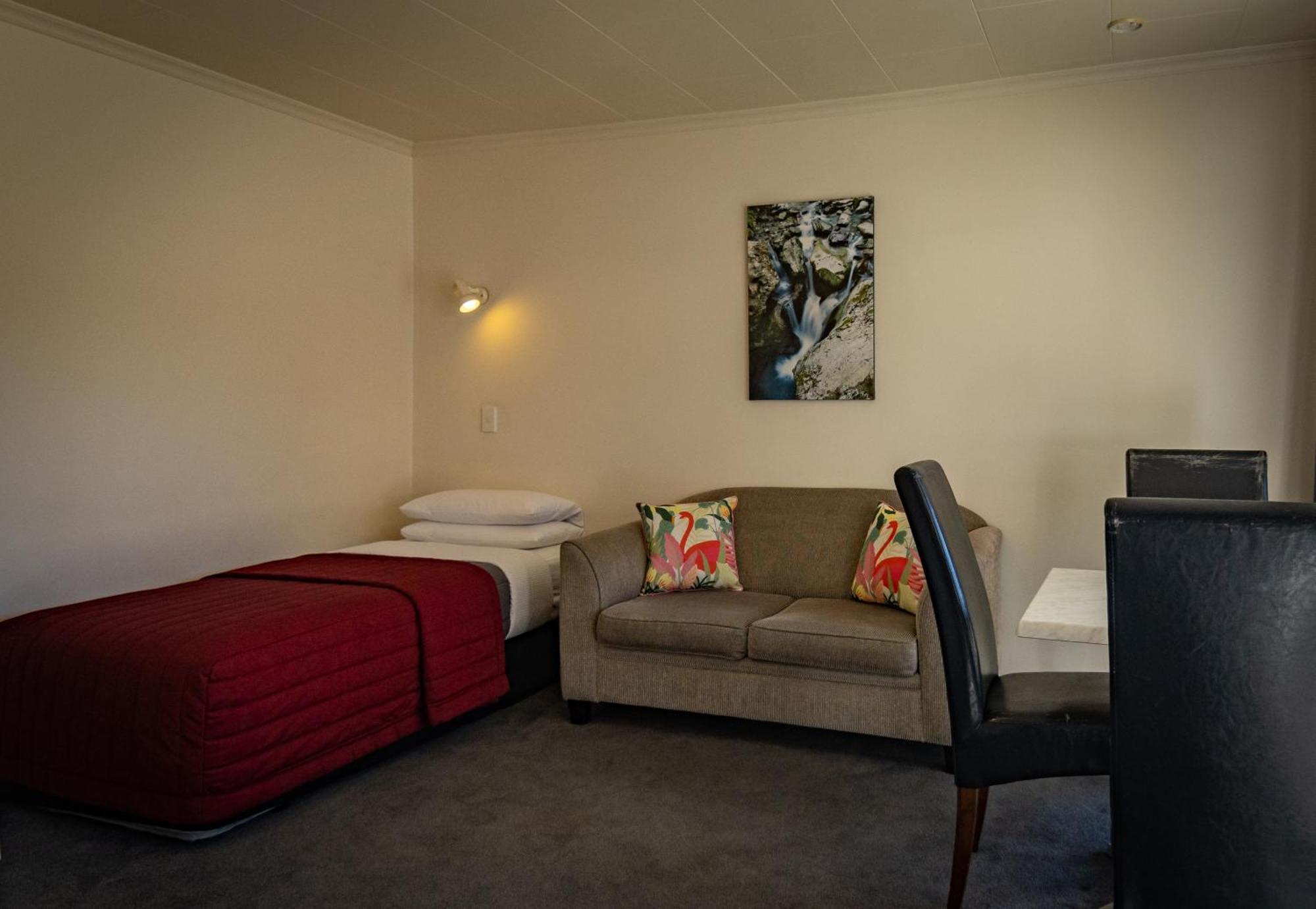 Amber Court Motel Te Anau Zewnętrze zdjęcie