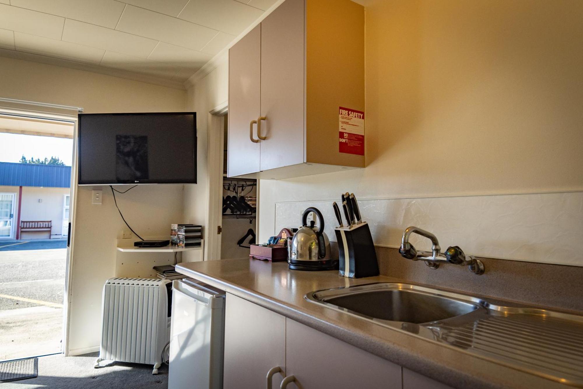 Amber Court Motel Te Anau Zewnętrze zdjęcie