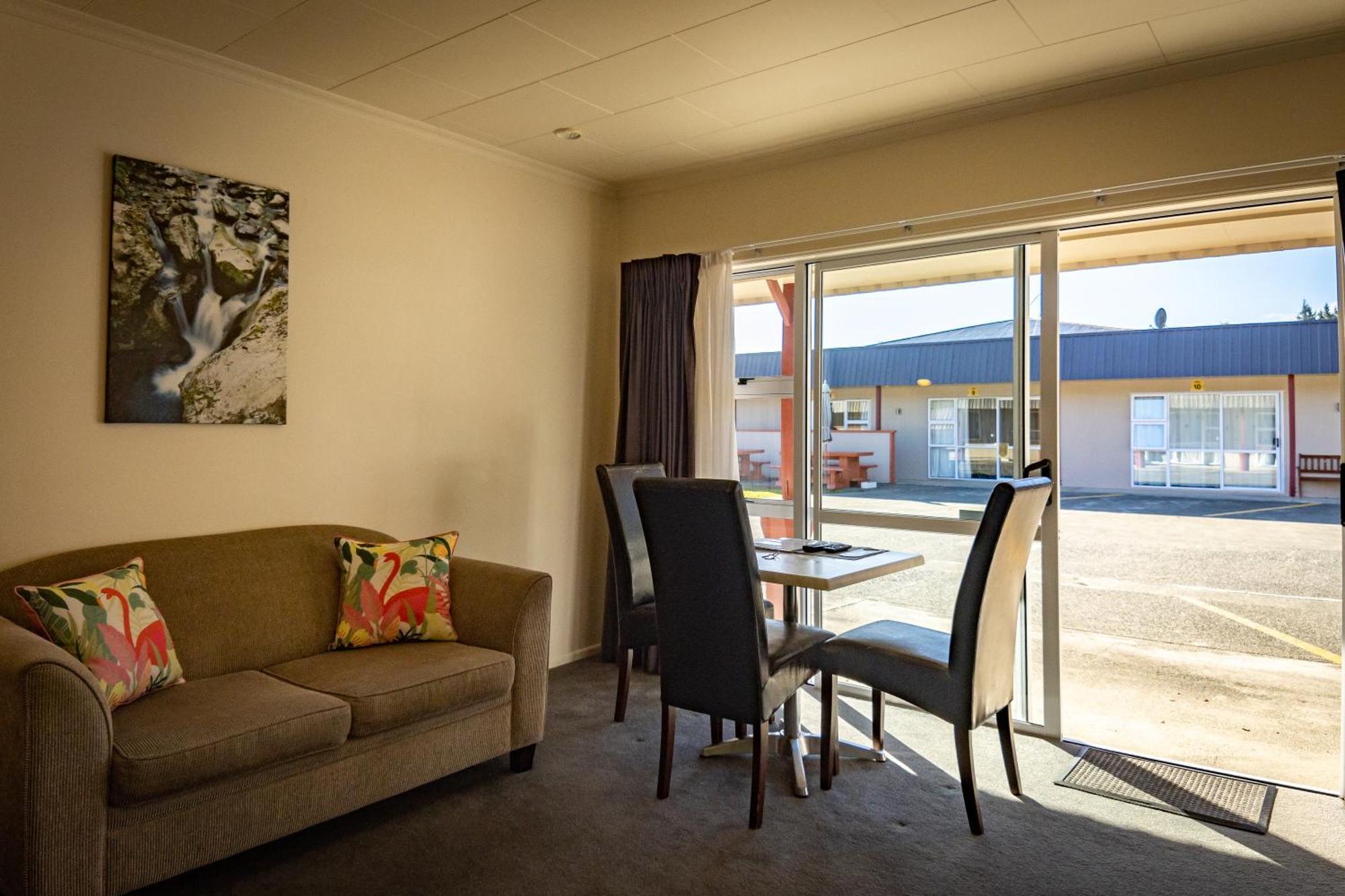Amber Court Motel Te Anau Zewnętrze zdjęcie
