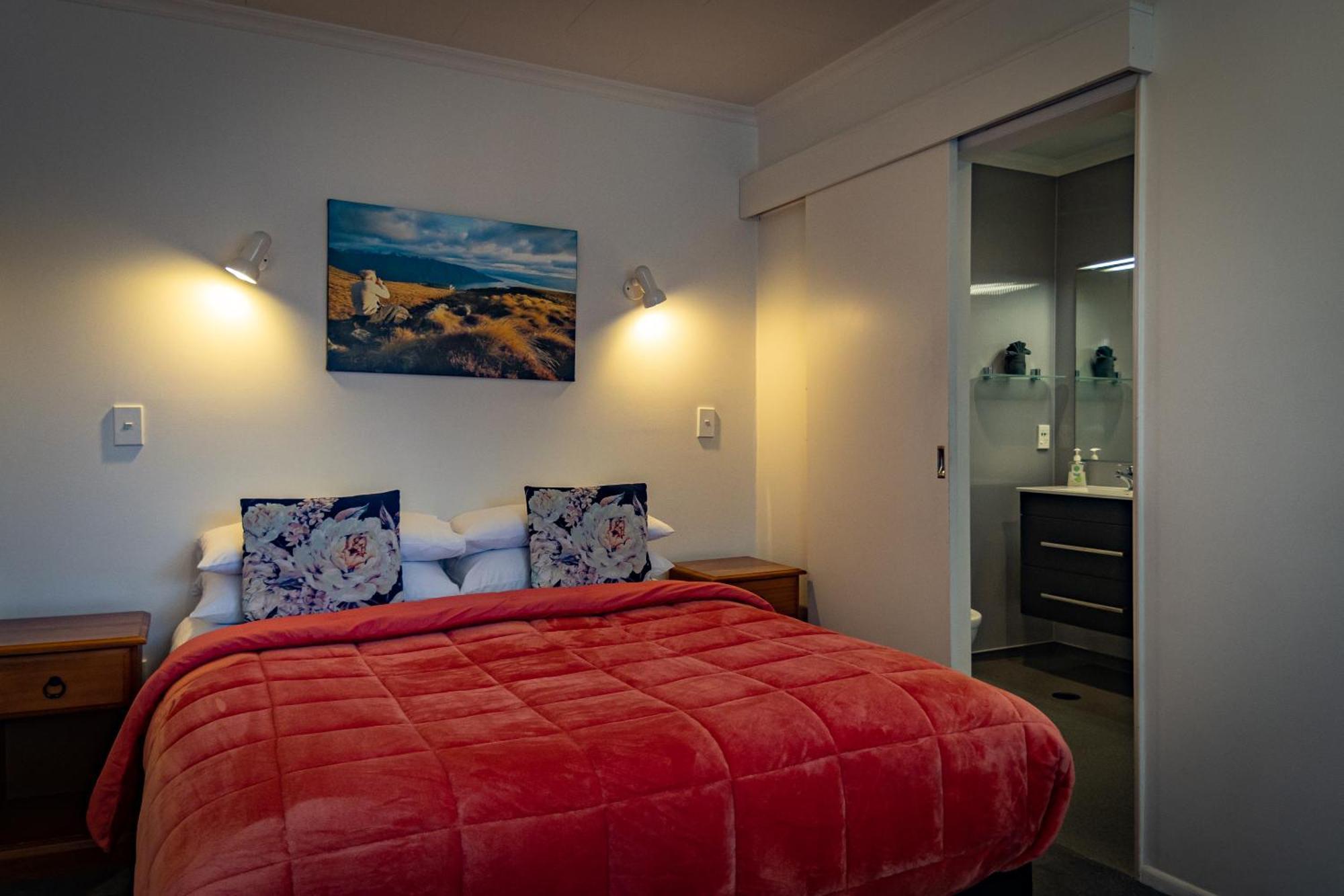Amber Court Motel Te Anau Zewnętrze zdjęcie
